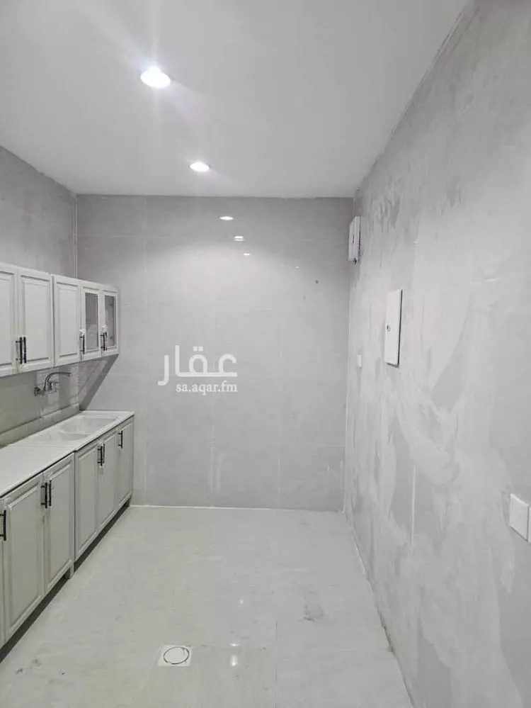 شقة للإيجار في شارع وتر ، حي الحمراء ، الرياض ، منطقة الرياض صورة 3