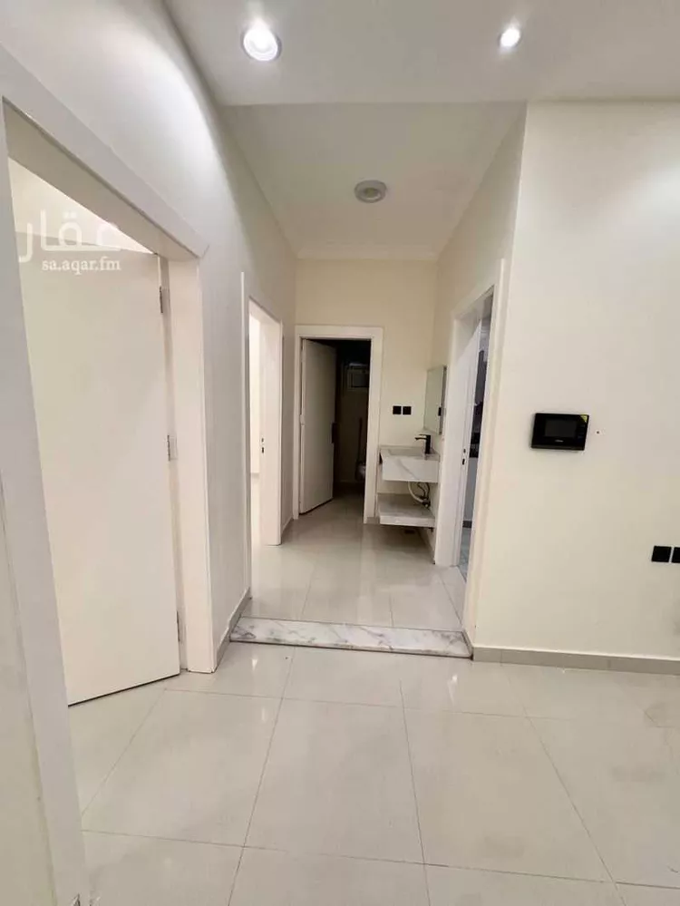 شقة للإيجار في شارع خالد بن سنان العبسي, حي عكاظ, مدينة الرياض, منطقة الرياض