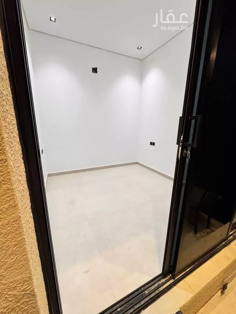 Floor for Sale in Riyadh Al Hazm 7