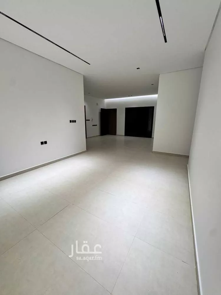 Floor for Sale in Riyadh Al Hazm 6