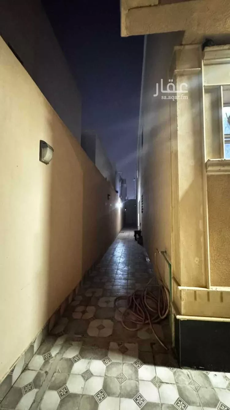 دور للبيع في شارع أبي الحسن الأغر, حي بدر, مدينة الرياض, منطقة الرياض صورة 2
