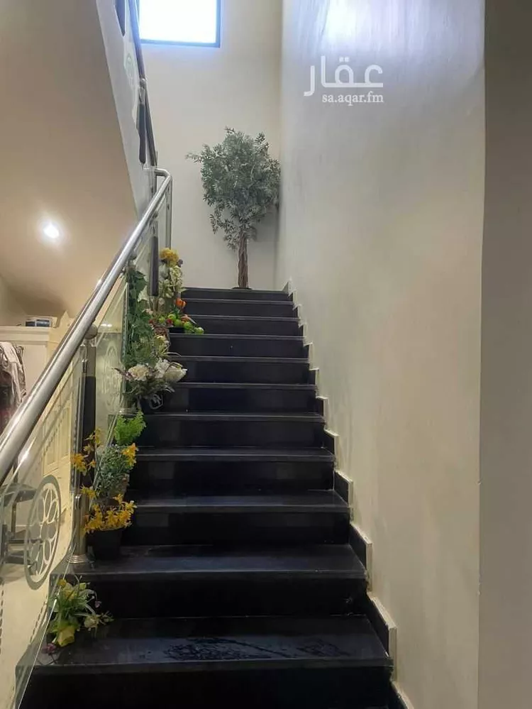 فيلا للبيع في شارع الغمد, حي السعادة, مدينة الرياض, منطقة الرياض صورة 4