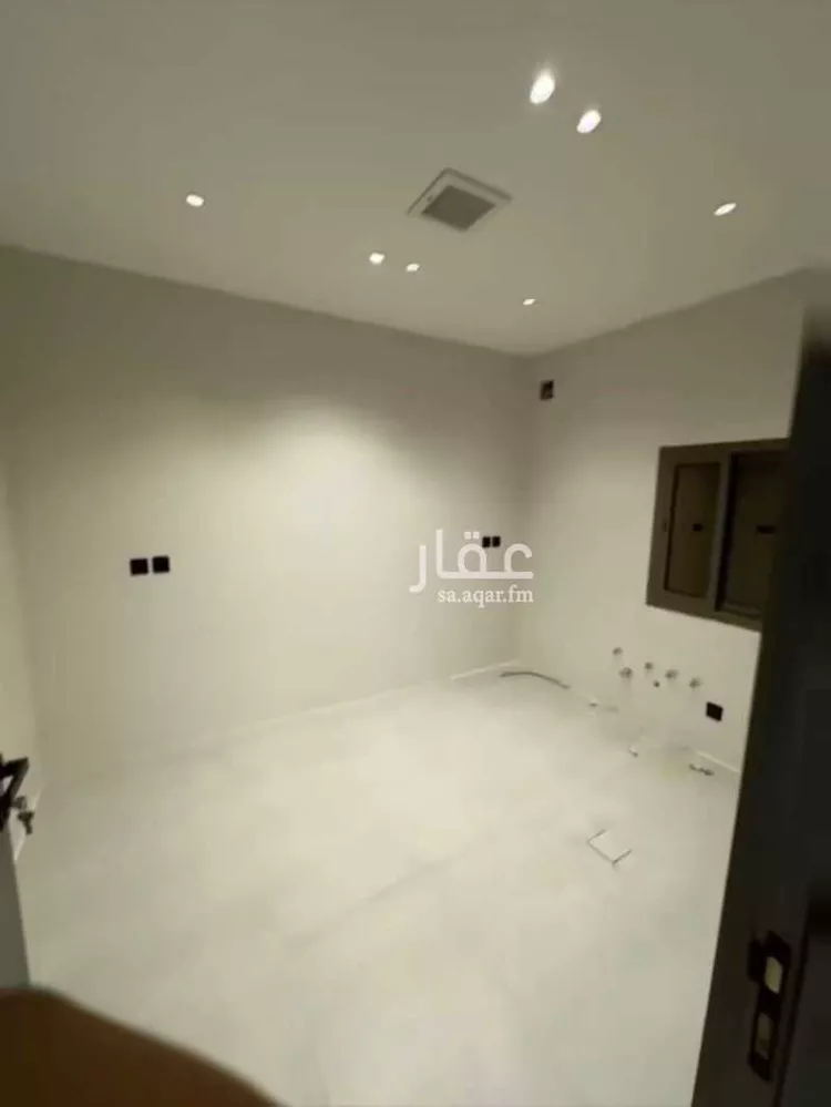 دور للبيع في شارع جراب, حي غرناطة, مدينة الرياض, منطقة الرياض صورة 5