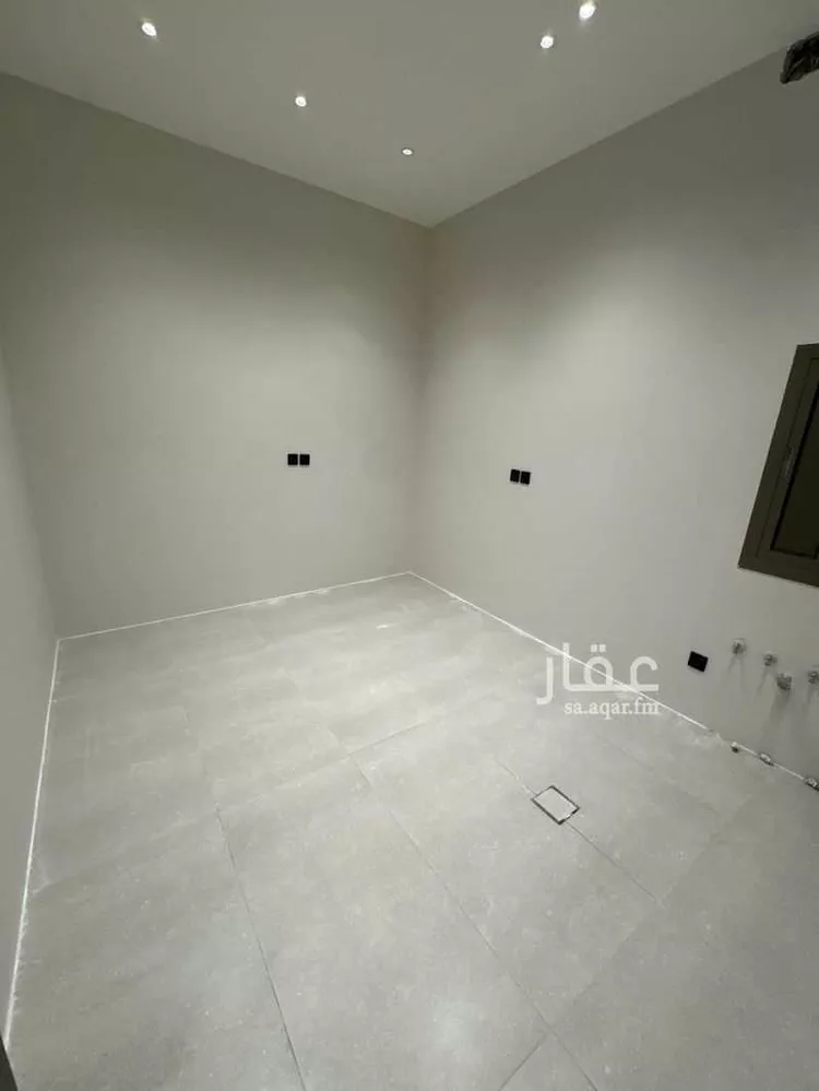 دور للبيع في شارع جراب, حي غرناطة, مدينة الرياض, منطقة الرياض صورة 5