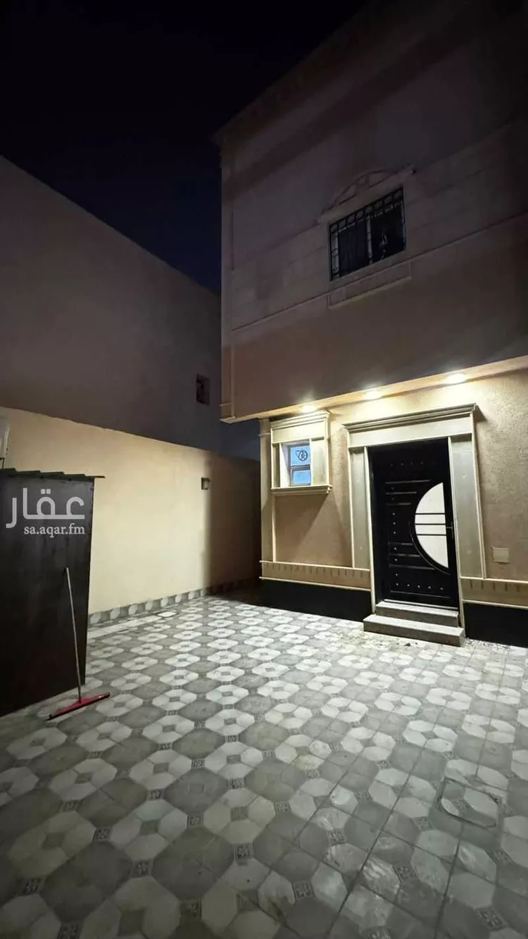 Floor for Sale in Riyadh Badr
