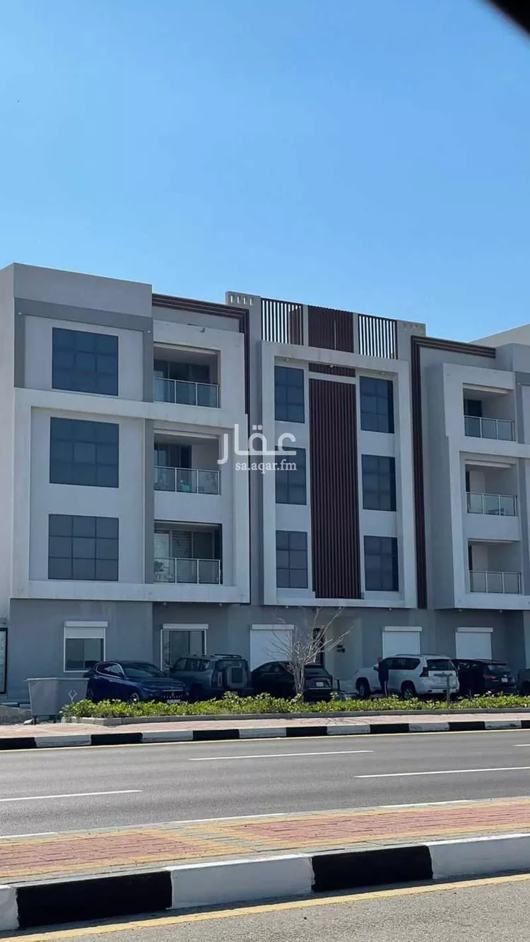 عمارة للبيع في شارع النورس, حي الجوهرة, مدينة الدمام, المنطقة الشرقية صورة 2