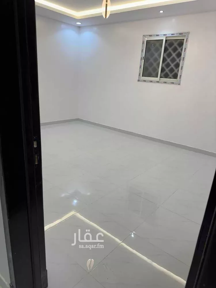 شقة للإيجار في شارع البحيرة ، حي العريجاء الغربي ، الرياض ، منطقة الرياض