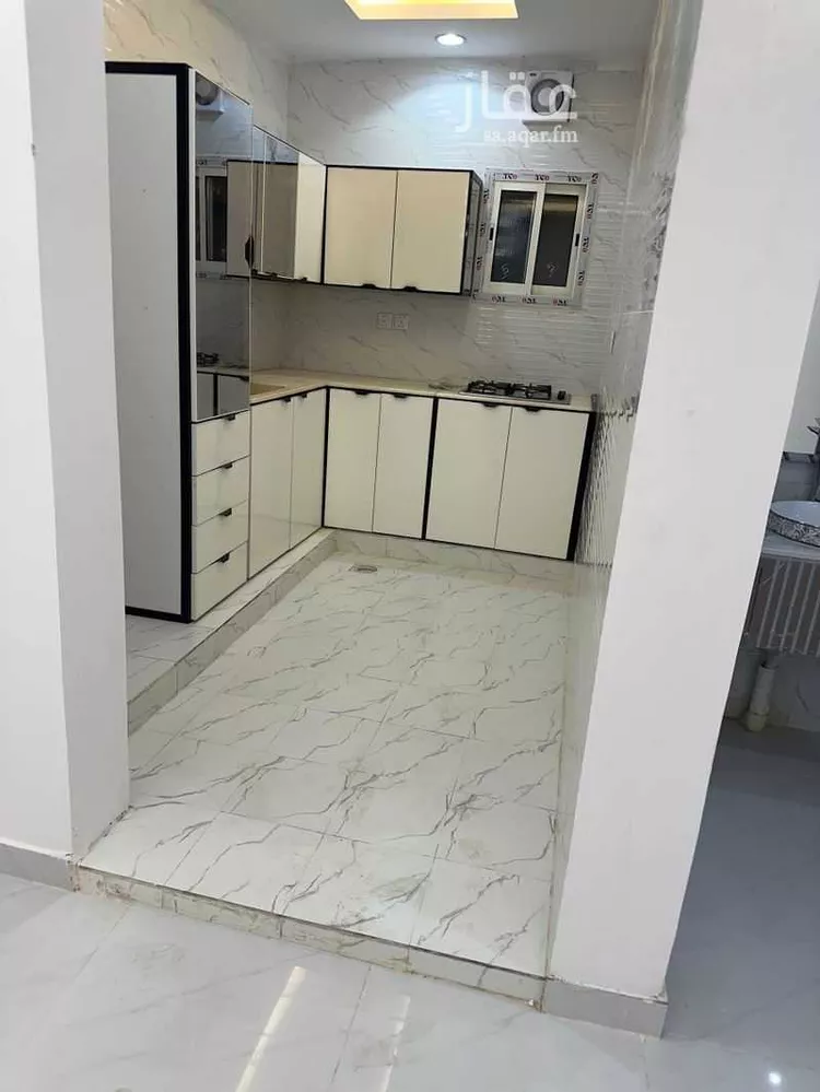 شقة للإيجار في شارع البحيرة ، حي العريجاء الغربي ، الرياض ، منطقة الرياض صورة 2