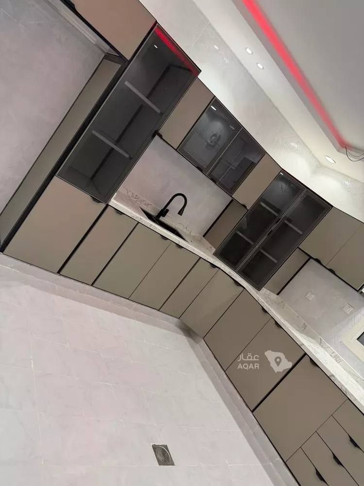 شقة للإيجار في شارع البحيرة ، حي العريجاء الغربية ، الرياض ، منطقة الرياض 5