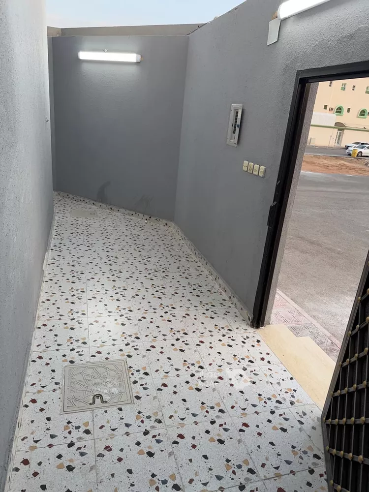 شقة للإيجار في شارع البحيرة ، حي العريجاء الغربية ، الرياض ، منطقة الرياض 3