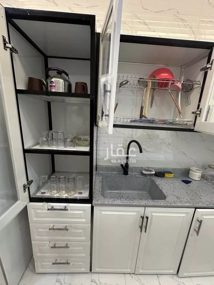 شقة للإيجار في شارع البحيرة ، حي العريجاء الغربي ، الرياض ، منطقة الرياض