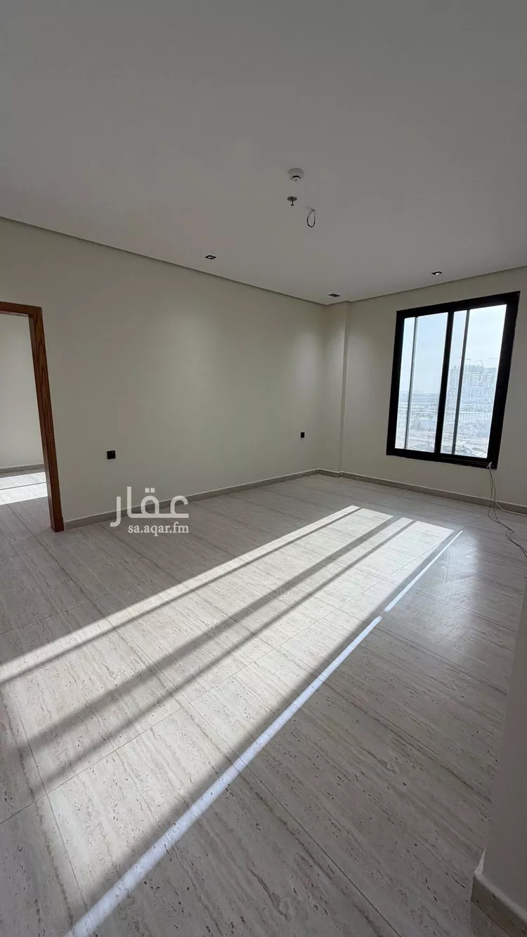 شقة للبيع في شارع بيرين, حي ضاحية الملك فهد, مدينة الدمام, المنطقة الشرقية صورة 3