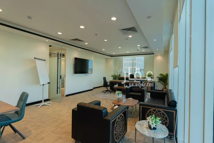 عمارة للإيجار في شارع الملك فهد الفرعي, حي المحمدية, مدينة الرياض, منطقة الرياض صورة 3