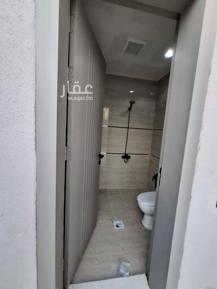 فيلا للبيع في شارع الامام مسلم, حي بدر, مدينة الرياض, منطقة الرياض 6