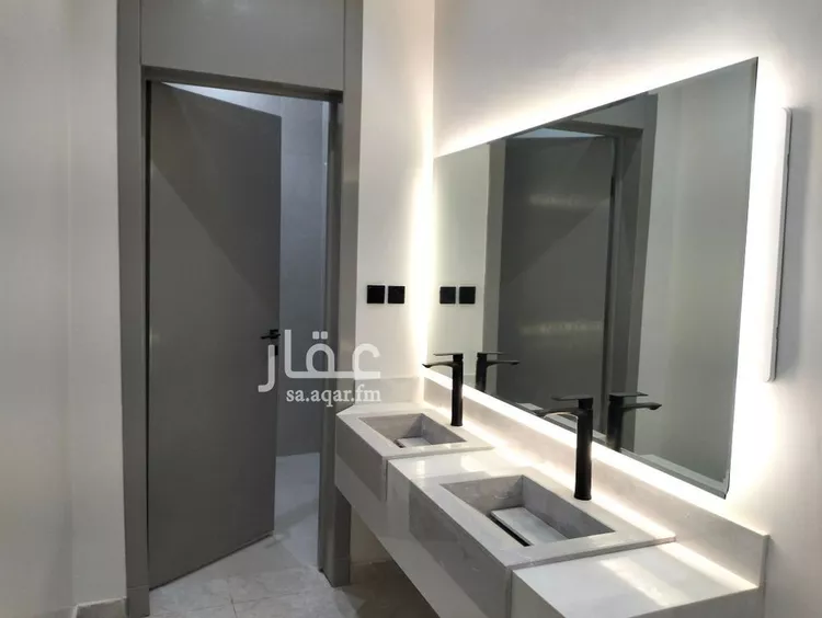Villa for Sale in Riyadh Okaz 15