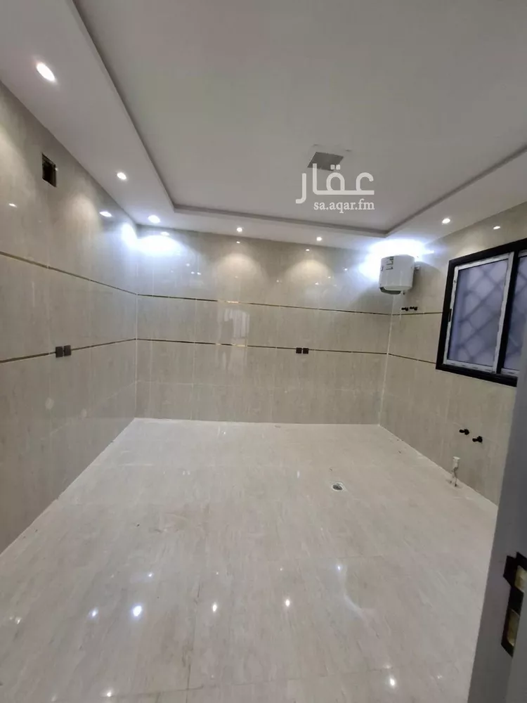 فيلا للبيع في شارع رشاد, حي طيبة, مدينة الرياض, منطقة الرياض 13