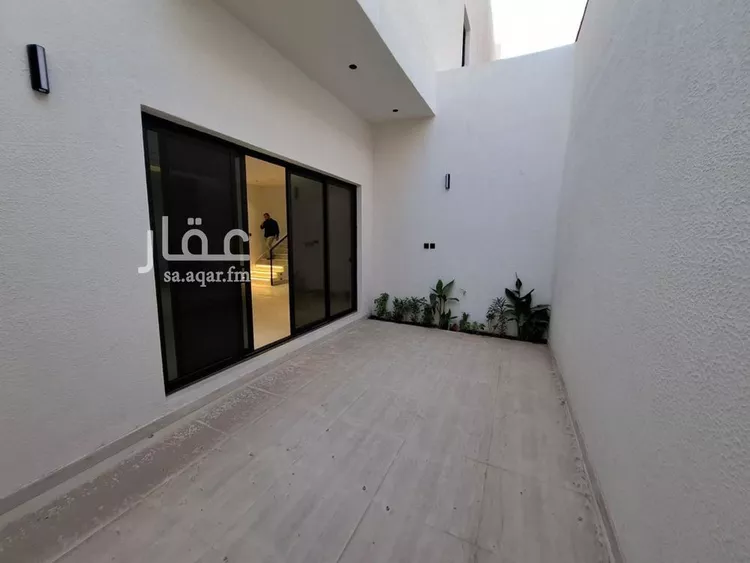 فيلا للبيع في شارع اسماء بنت يزيد, حي بدر, مدينة الرياض, منطقة الرياض صورة 5