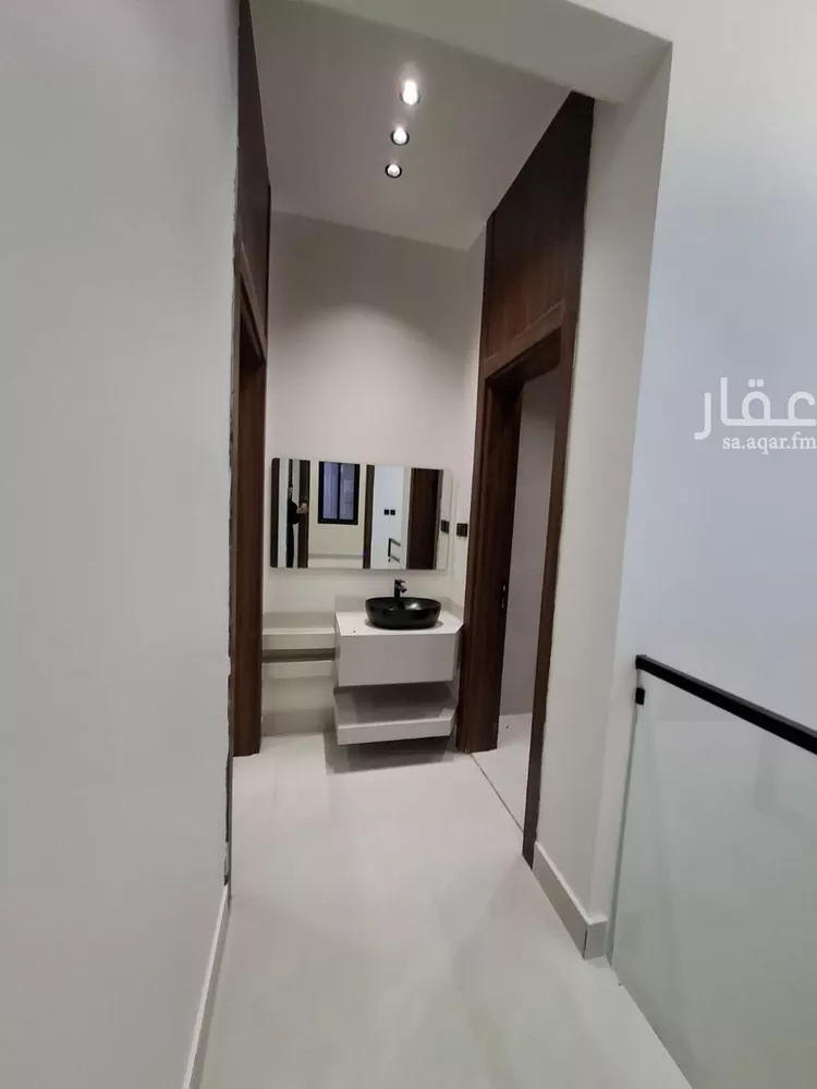 فيلا للبيع في شارع اسماء بنت يزيد, حي بدر, مدينة الرياض, منطقة الرياض 16