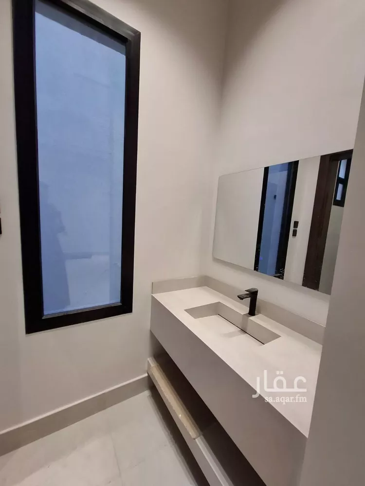 فيلا للبيع في شارع اسماء بنت يزيد, حي بدر, مدينة الرياض, منطقة الرياض 11