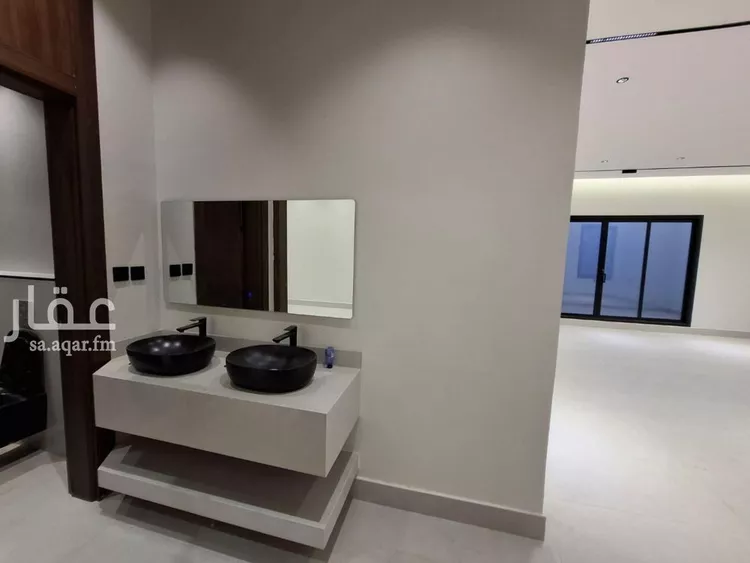 فيلا للبيع في شارع اسماء بنت يزيد, حي بدر, مدينة الرياض, منطقة الرياض 10