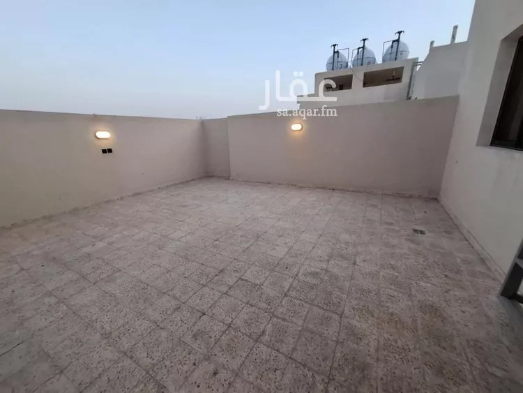 دور للبيع في شارع هاشم بن عتبه, حي بدر, مدينة الرياض, منطقة الرياض صورة 2