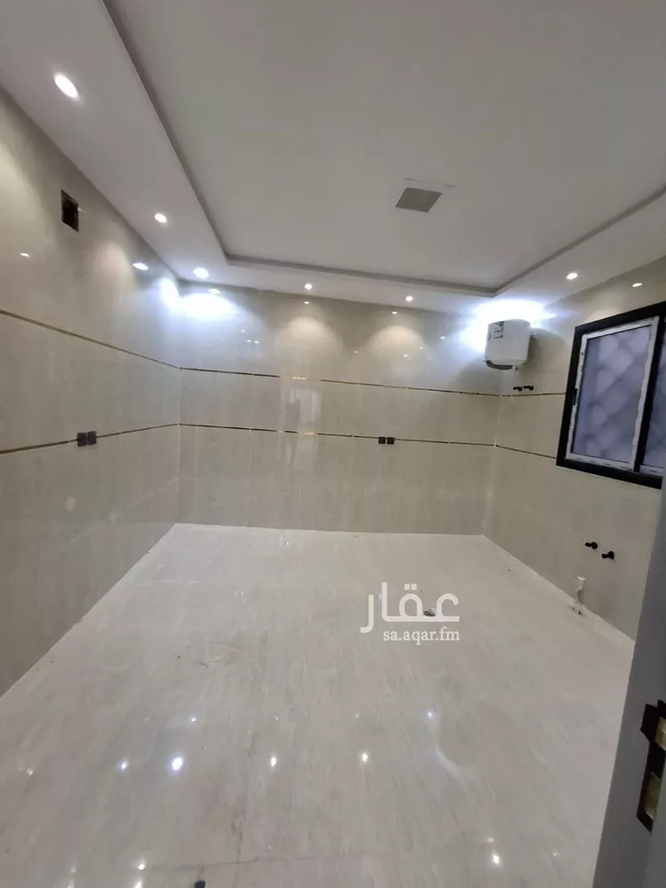 فيلا للبيع في شارع الامام مسلم, حي بدر, مدينة الرياض, منطقة الرياض 12