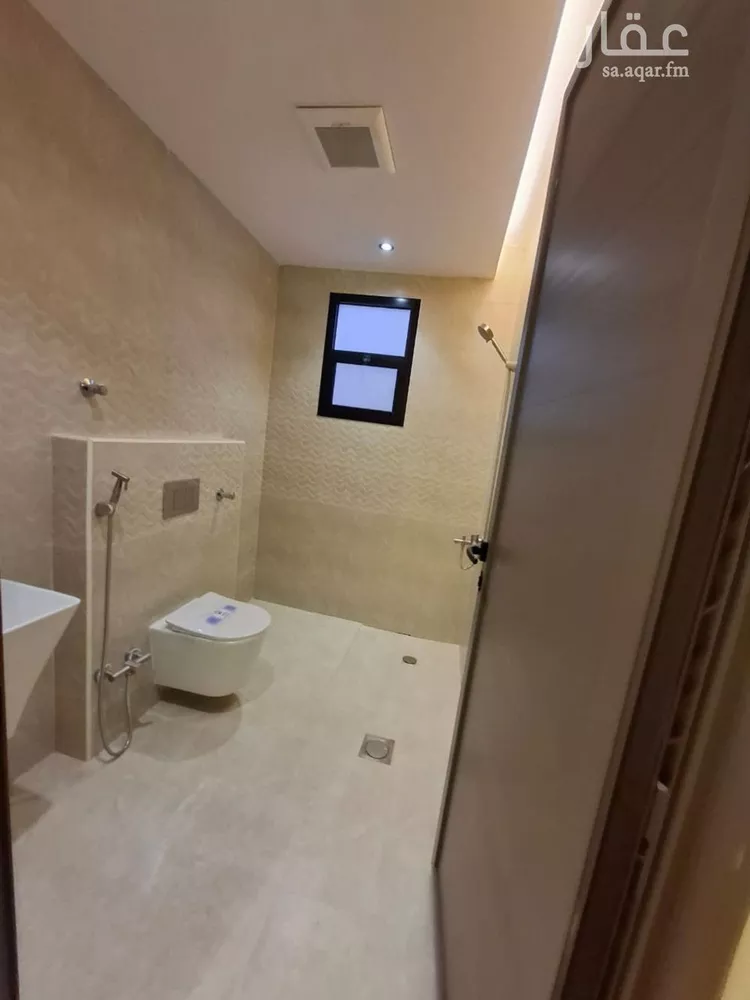 دور للبيع في شارع هاشم بن عتبه, حي بدر, مدينة الرياض, منطقة الرياض صورة 4