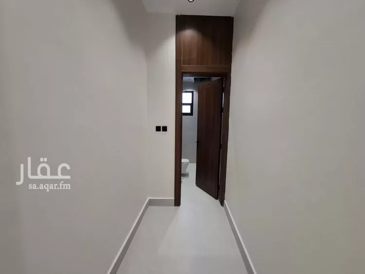 فيلا للبيع في شارع اسماء بنت يزيد, حي بدر, مدينة الرياض, منطقة الرياض 12