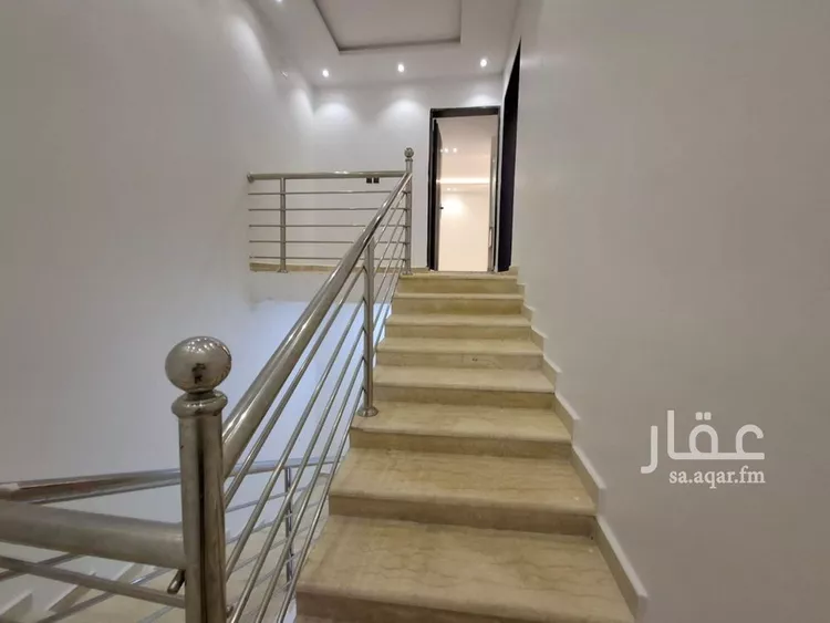 فيلا للبيع في شارع الامام مسلم, حي بدر, مدينة الرياض, منطقة الرياض صورة 3