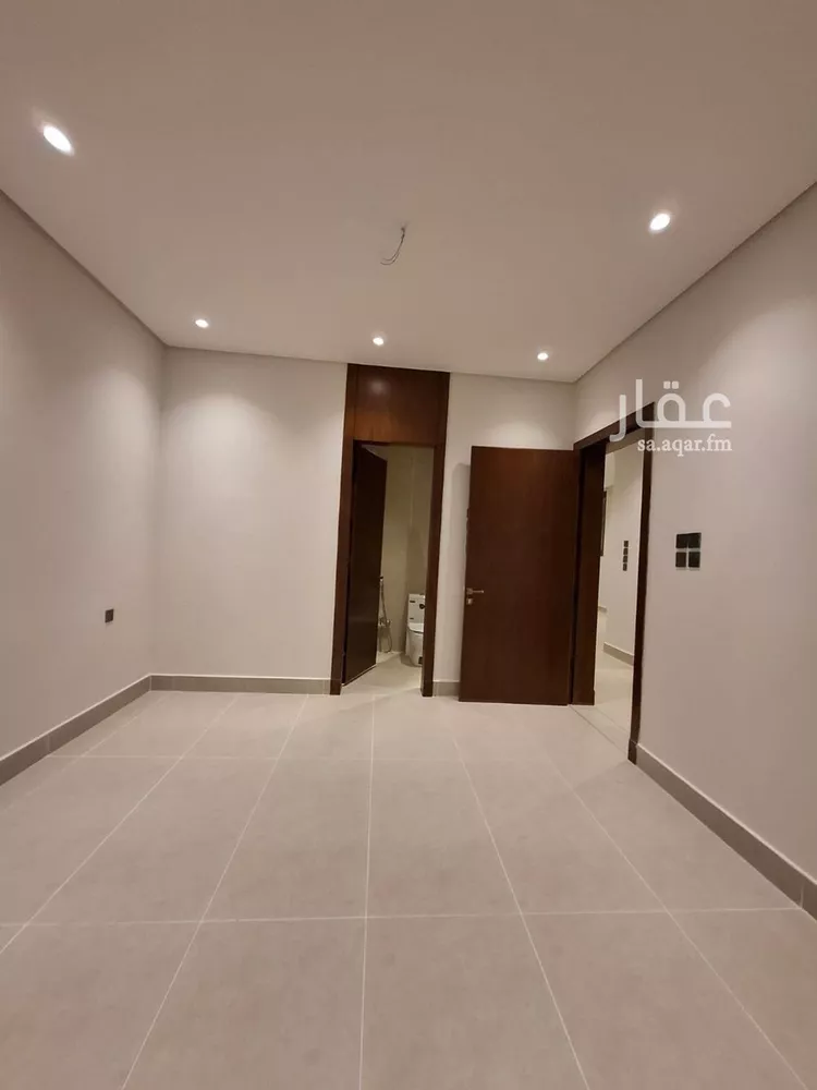 Floor for Sale in Riyadh As Suwaidi Al Gharabi 18
