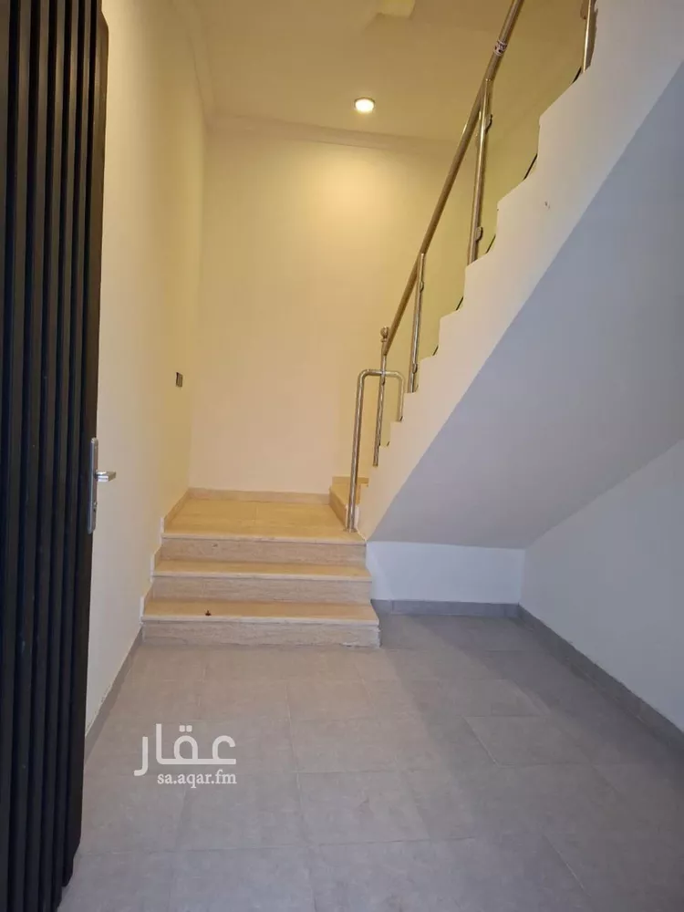 Floor for Sale in Riyadh Badr 16