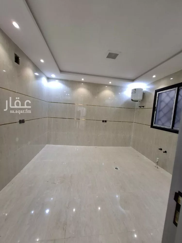 فيلا للبيع في شارع الامام مسلم, حي بدر, مدينة الرياض, منطقة الرياض 10