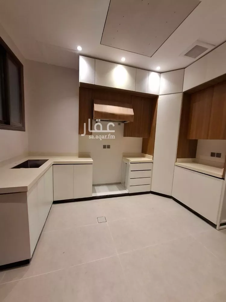 Floor for Sale in Riyadh As Suwaidi Al Gharabi 8