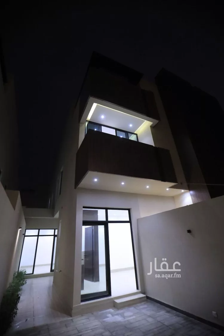 دور للبيع في شارع محمد السلمانى, حي الرمال, مدينة الرياض, منطقة الرياض صورة 3