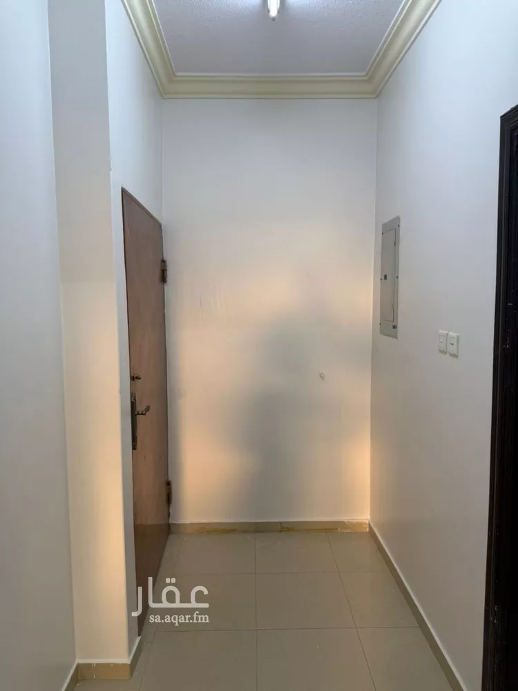 شقة للإيجار في شارع الظهرانية, حي العزيزية, مدينة الرياض, منطقة الرياض صورة 3
