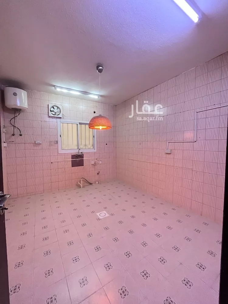 شقة للإيجار في شارع الظهرانية, حي العزيزية, مدينة الرياض, منطقة الرياض صورة 3