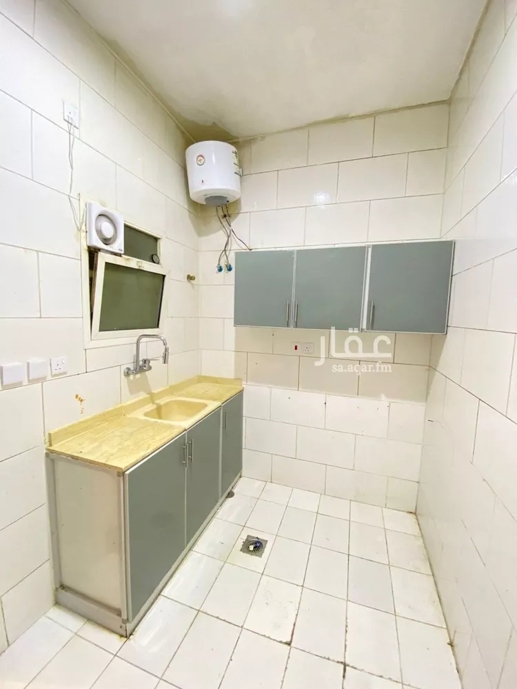 شقة للإيجار في شارع زيد البغدادي, حي الوزارات, مدينة الرياض, منطقة الرياض صورة 4