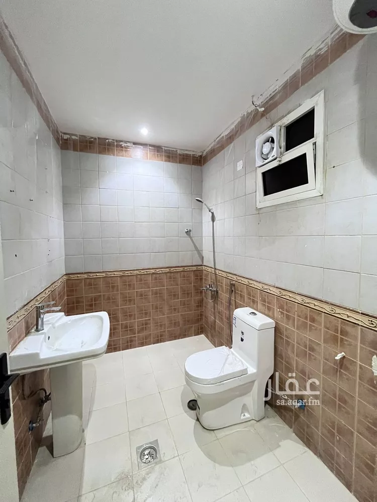 شقة للإيجار في شارع عشيرة, حي بدر, مدينة الرياض, منطقة الرياض 11