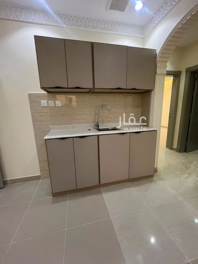 شقة للإيجار في شارع يثرب, حي بدر, مدينة الرياض, منطقة الرياض صورة 4