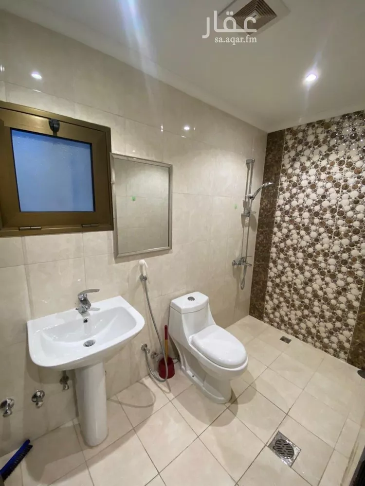 شقة للإيجار في شارع الثامن عشر, حي الزهور, مدينة الدمام, المنطقة الشرقية صورة 3