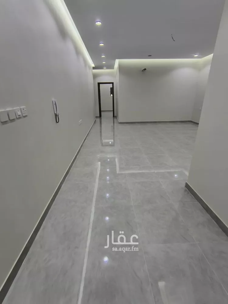 شقة للبيع في شارع درب العقيدة 1, حي الصوامع, مدينة أحد رفيدة, منطقة عسير صورة 3