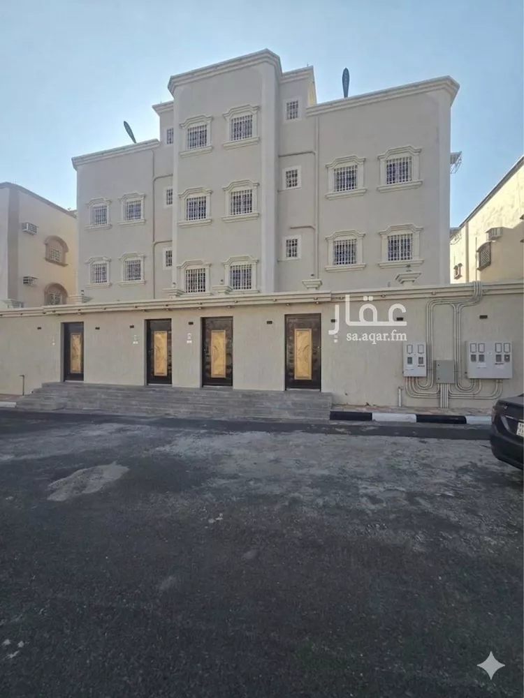 شقة للبيع في شارع درب العقيدة 1, حي الصوامع, مدينة أحد رفيدة, منطقة عسير صورة 2