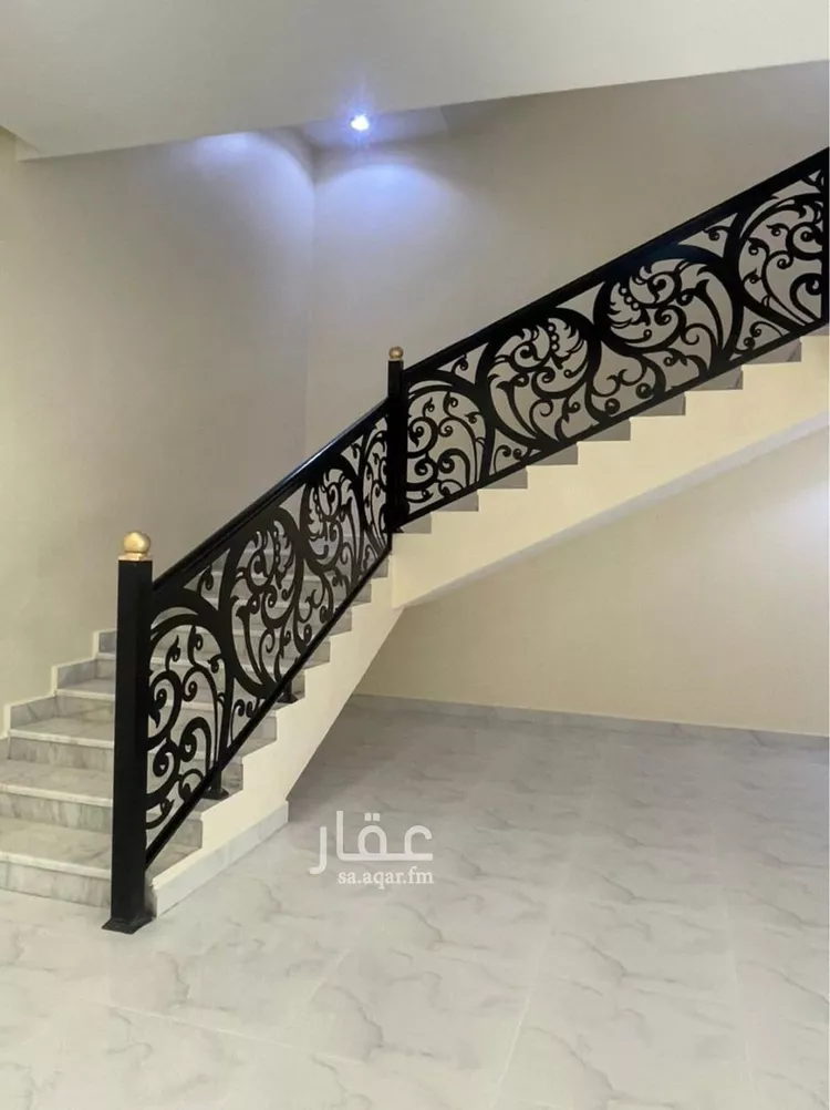 فيلا للبيع في شارع ابن الاصبح السلامي, حي قرطبة, مدينة حائل, منطقة حائل صورة 4