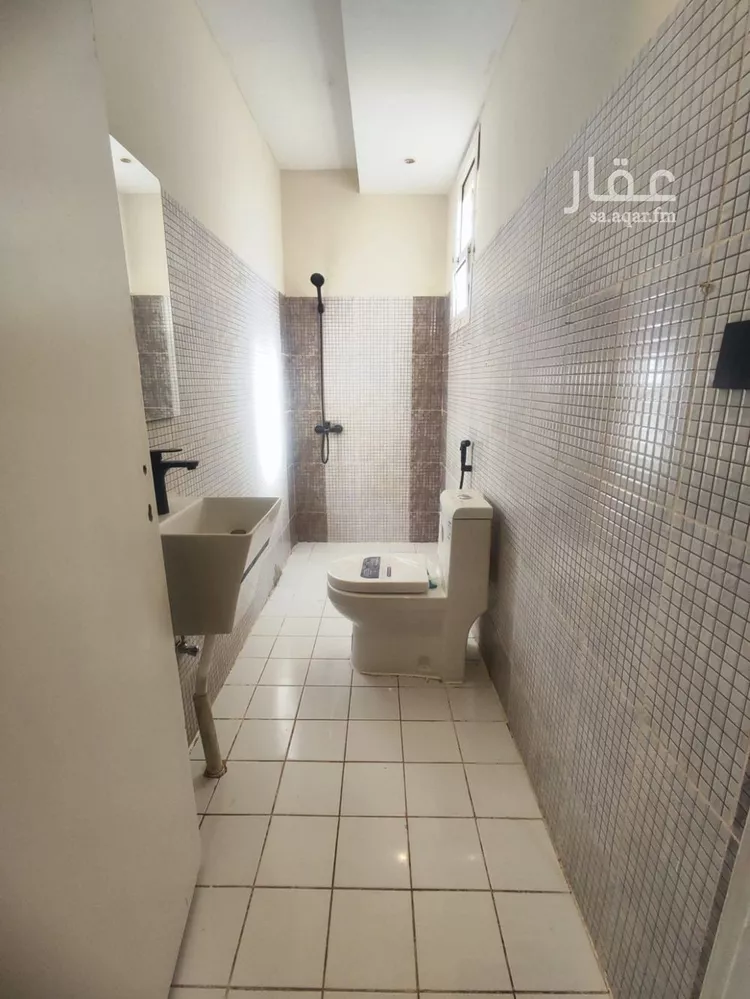 شقة للإيجار في شارع طريق الامام عبدالله بن سعود بن عبدالعزيز الفرعى, حي إشبيلية, مدينة الرياض, منطقة الرياض صورة 2