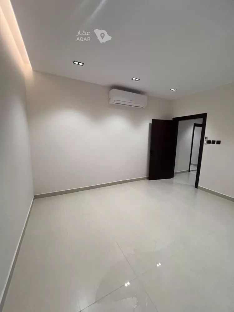 شقة للإيجار في شارع عثمان بن عيسى, حي الإزدهار, مدينة الرياض, منطقة الرياض صورة 5