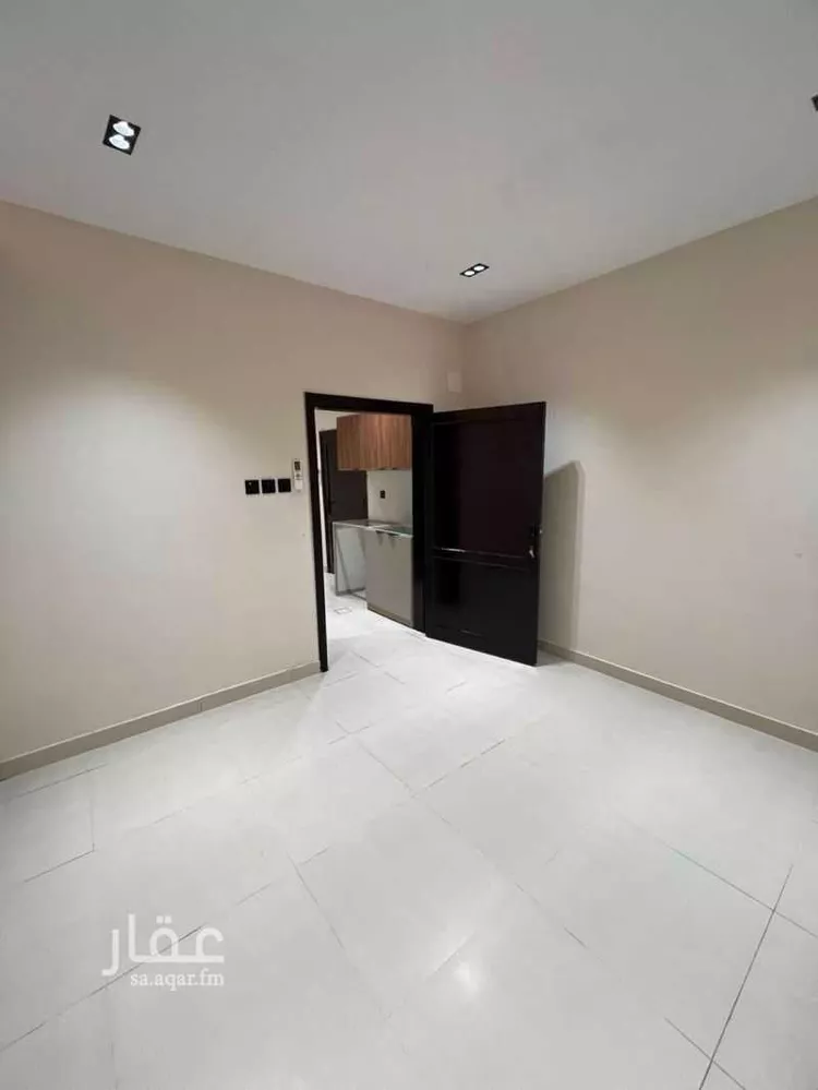 شقة للإيجار في شارع عنيزة, حي الريان, مدينة الرياض, منطقة الرياض صورة 4
