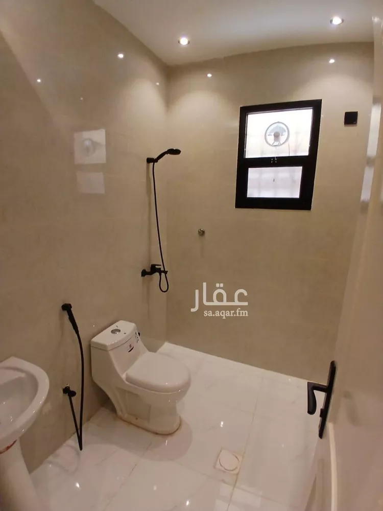 شقة للإيجار في شارع عبدالله بن شهيوين, حي الملقا, مدينة الرياض, منطقة الرياض صورة 2