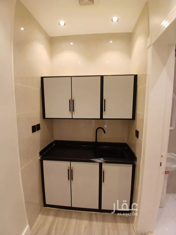 شقة للإيجار في شارع عبدالله بن شهيوين, حي الملقا, مدينة الرياض, منطقة الرياض صورة 5