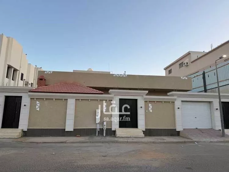 بيت للبيع في شارع الفلاح ، حي الورود ، تبوك ، منطقة تبوك