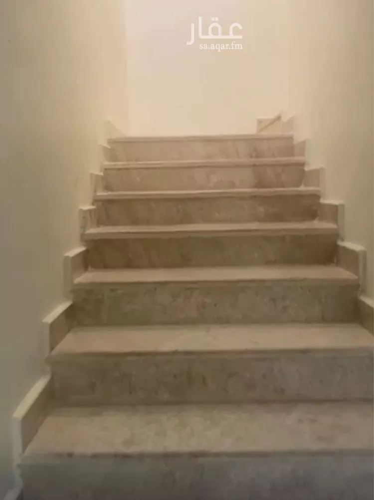فيلا للإيجار في شارع زيد بن أسلم, حي عكاظ, مدينة الرياض, منطقة الرياض صورة 5